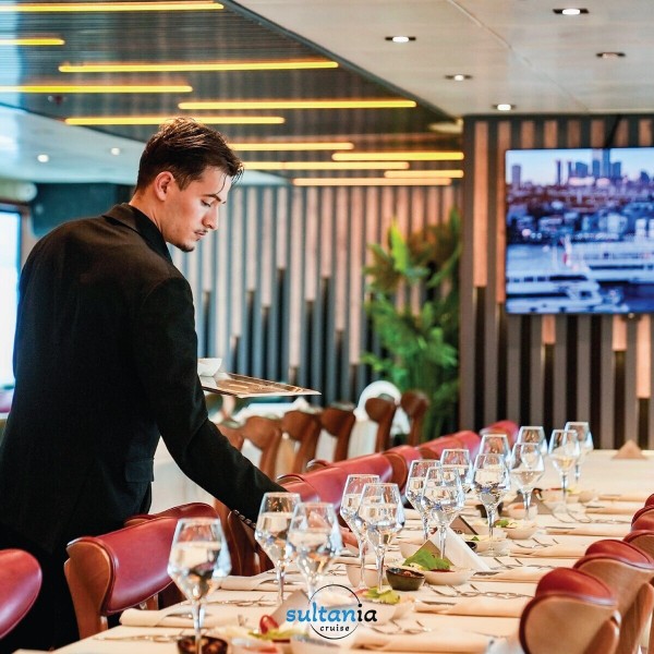 Boğaz’da Sultania Cruise Farkıyla  Benzersiz Serpme Kahvaltı 5