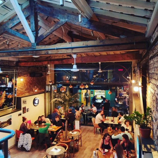 Dandin Karaköy de Enfes dolu dolu çift kişilik  Kahvaltı Menüsü 2