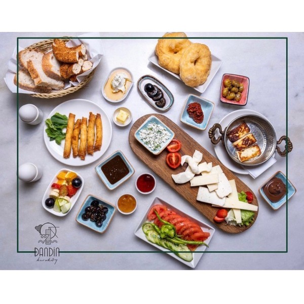 Dandin Karaköy de Enfes İstanbul Kahvaltı Menüsü 3