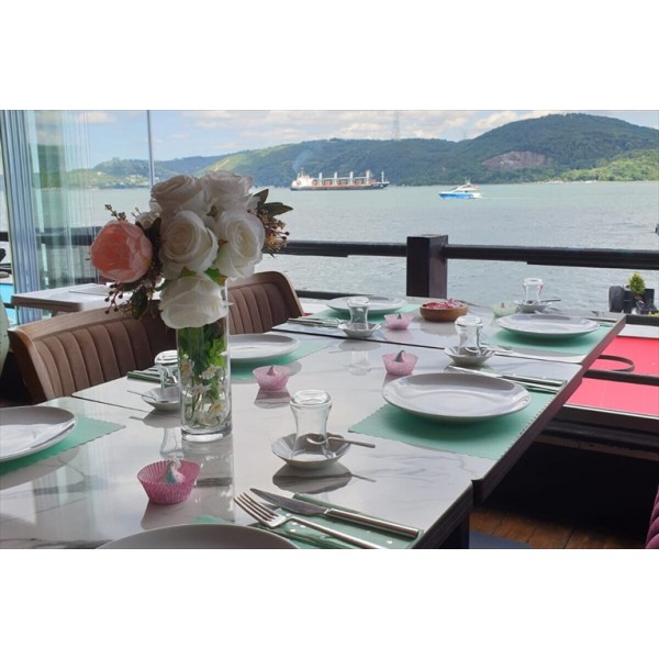 Göze Sarıyer Teras'ta Muhteşem Deniz Manzarası Eşliğinde Çift Kişilik Serpme Kahvaltı Lezzetleri 5