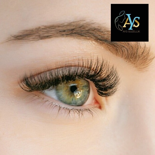 KADIKÖY  Ays Beauty'de Kirpik Lifting Uygulaması