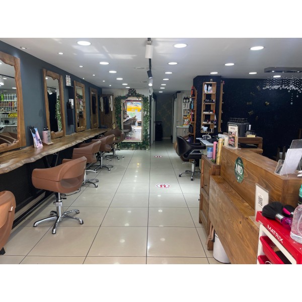 Yeliz Meriç Kuaför ve Güzellik – Mecidiyeköy’de Saç Bakım ve Renklendirme Fırsatları! 5