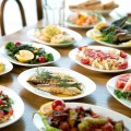 Ünlülerin uğrak yeri Sarıyer garipçe 'de  Qarip restaurantta deniz manzarası eşliğinde Balık menüsü 3